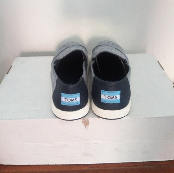 toms - Picture 2 of 4